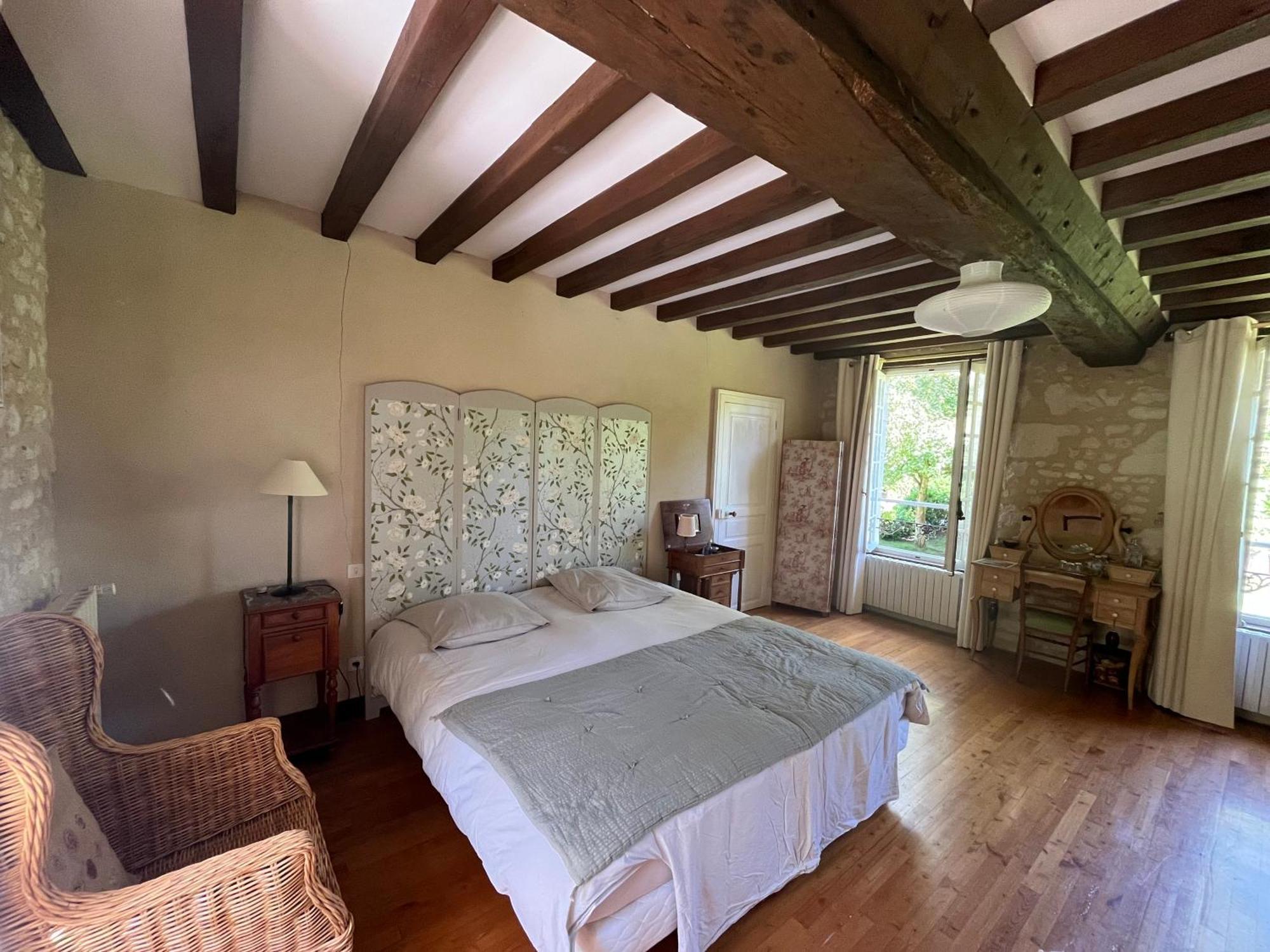Les Grandes Hayes Bed & Breakfast Coulonges-sur-Sarthe Exterior photo