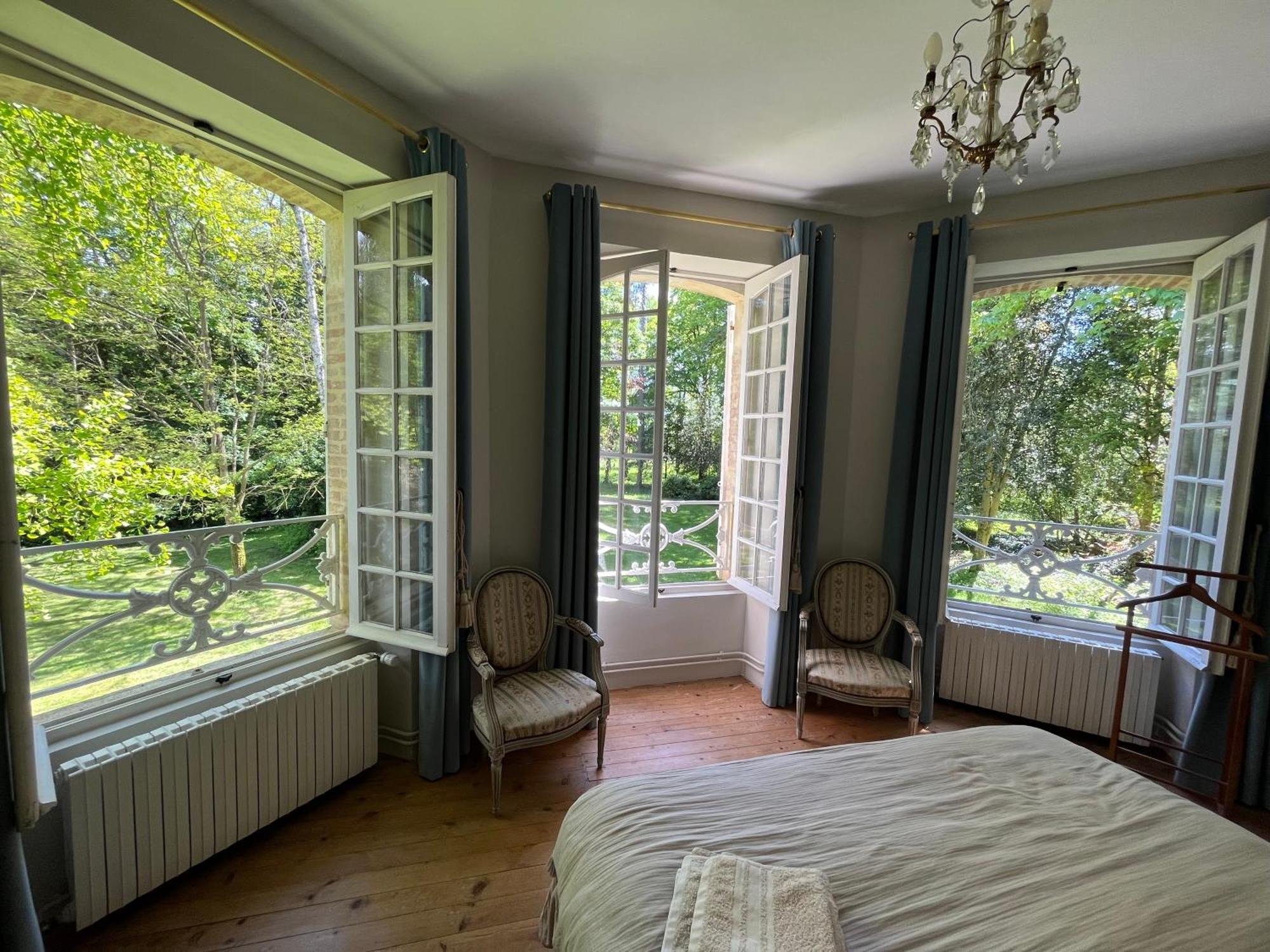 Les Grandes Hayes Bed & Breakfast Coulonges-sur-Sarthe Exterior photo